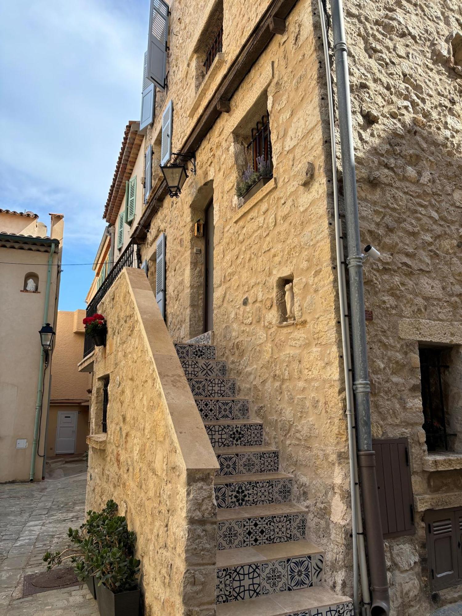 Апартаменты La Pablita, Vieil Antibes, Remparts Номер фото